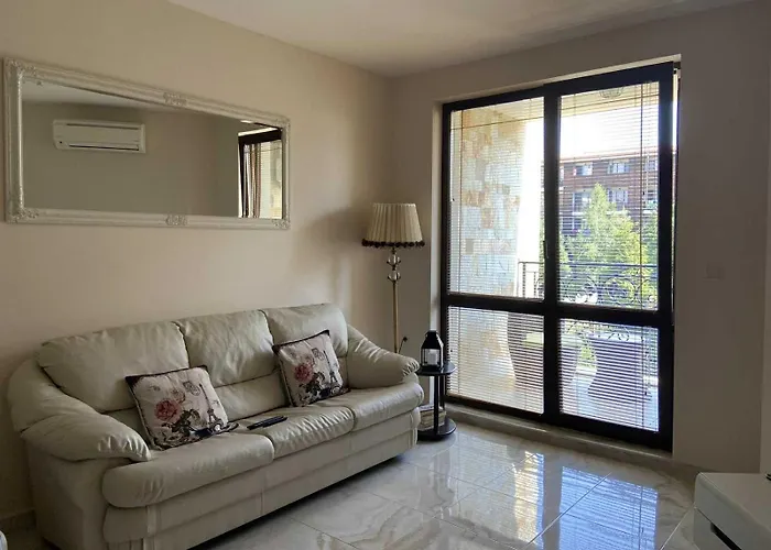 Apartment в затворен комплекс артур гр влас *