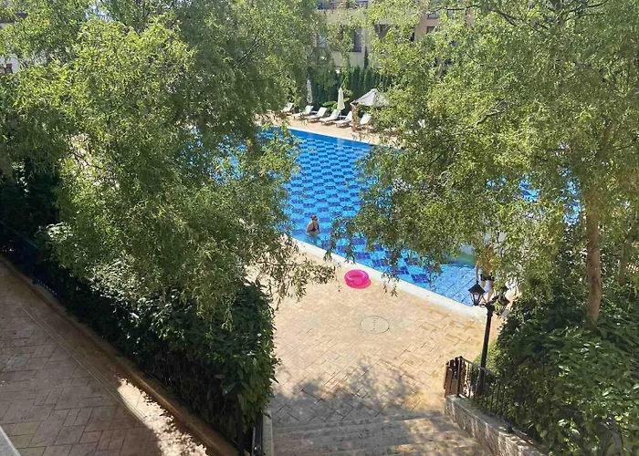 Apartament в затворен комплекс артур гр влас *